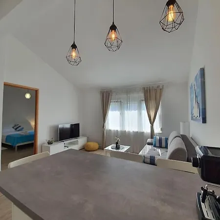 New, Cozy, Modern Near Split And Trogir Kastela