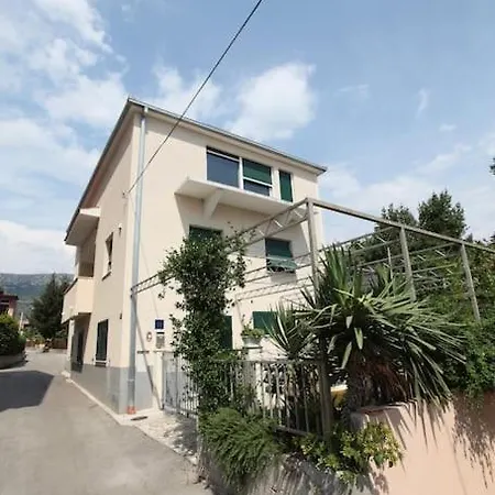 New, Cozy, Modern Near Split And Trogir Apartment Kastela